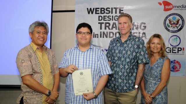 Indonesian students ride the ecommerce wave
