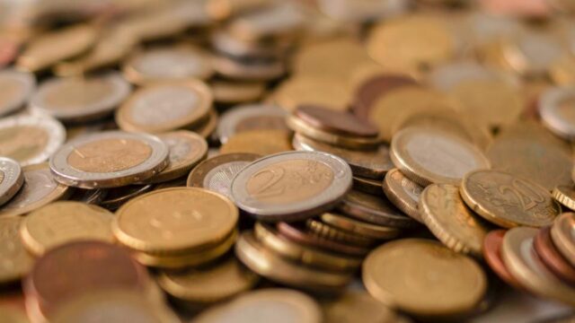 Money currency