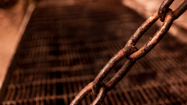 Rusty chain
