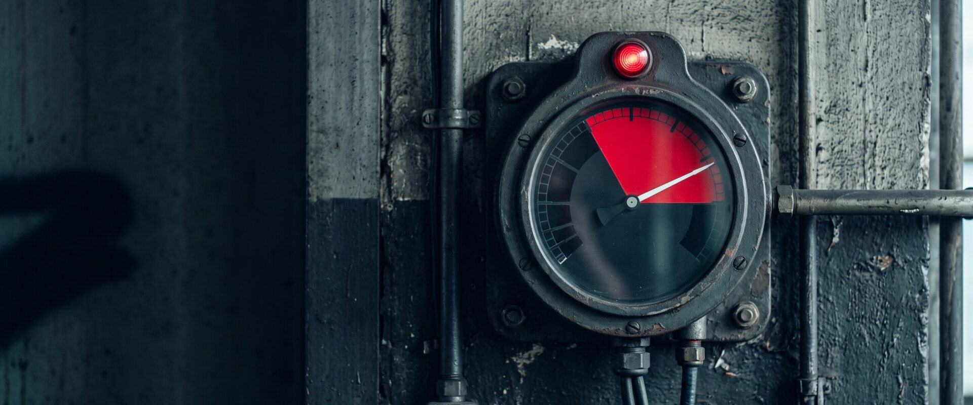 Photograph accompanying Google Is Testing a Red “Slow” Warning in SERP for Slower Than Normal Sites